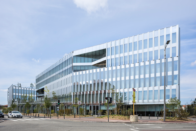 Bâtiment du siège de l’entreprise Latécoère à Toulouse : une architecture contemporaine à haute performance environnementale